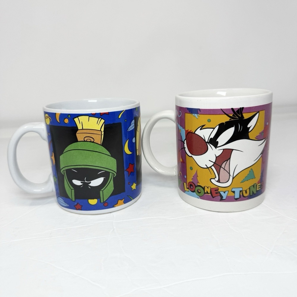 Lot of 2 Vintage 1990s Looney Tunes Mugs Warner Bros Sylvester Marvin Martian